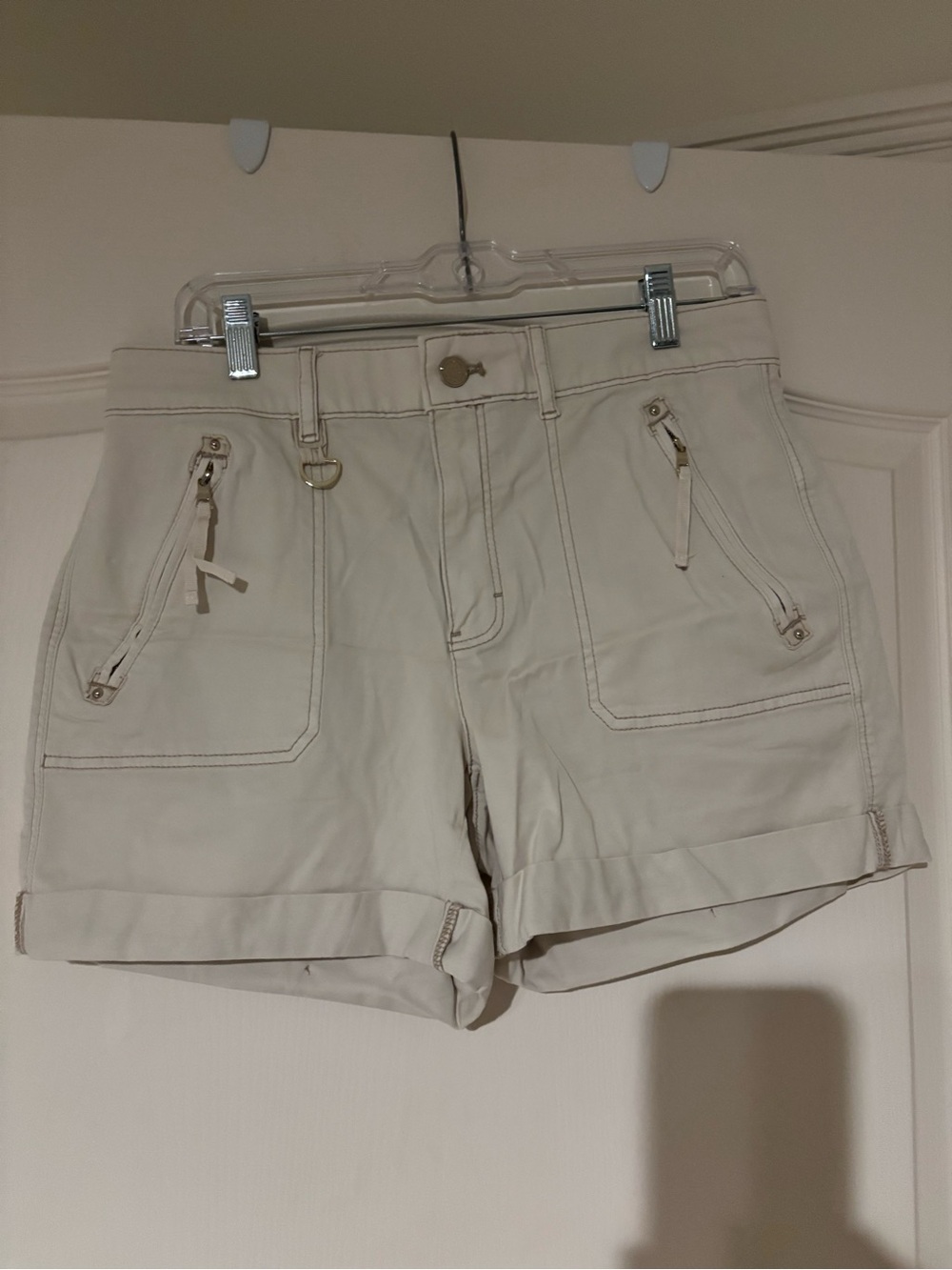 WHBM Women’s Cream pret-a-play Shorts
